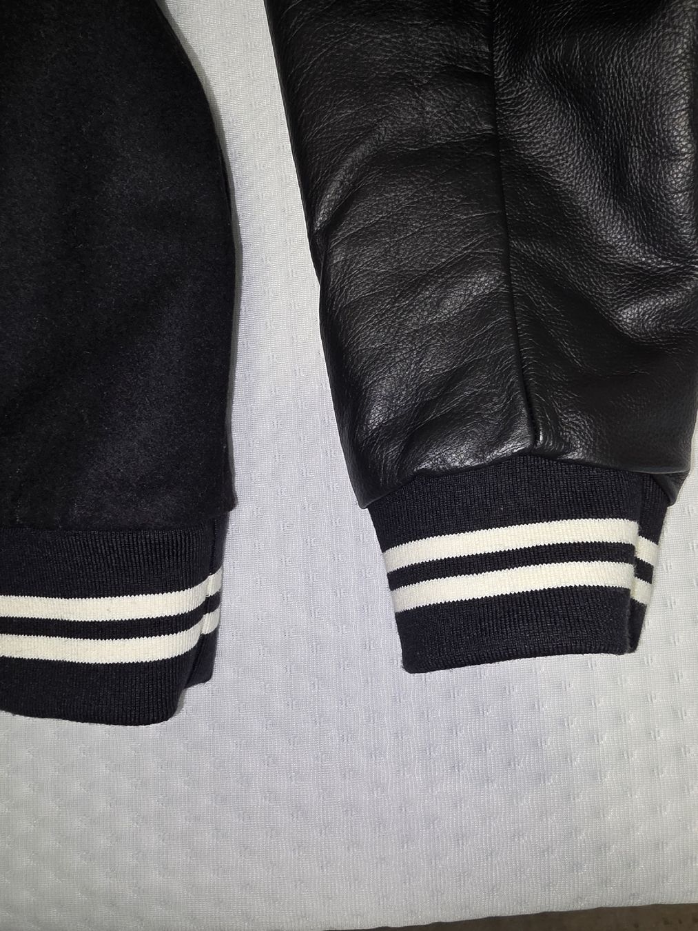 Giacche: Nike Varsity Jacket - Neuve - Taille XL – Nuovo (secondo la descrizione) da Yvonand venduto da KingFroggy 3