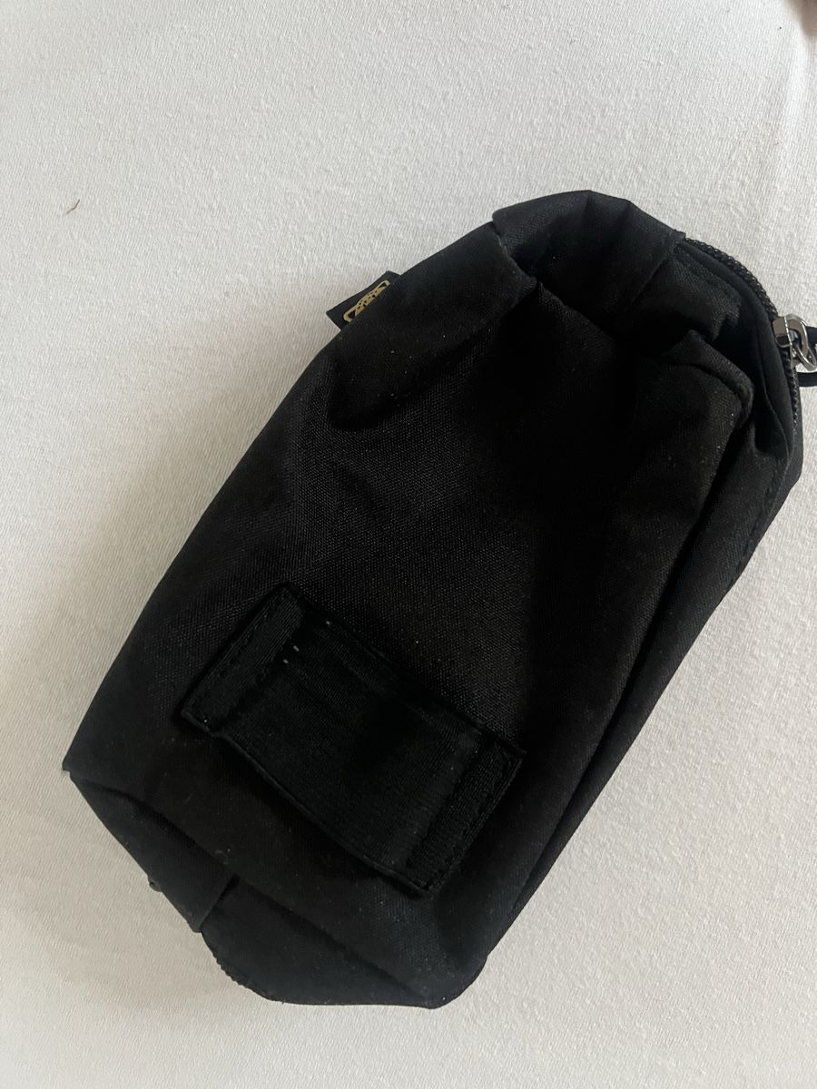 Borse: Wildride Black Slide On Accessory Bag – Usato da Altstätten SG venduto da Melval22 2