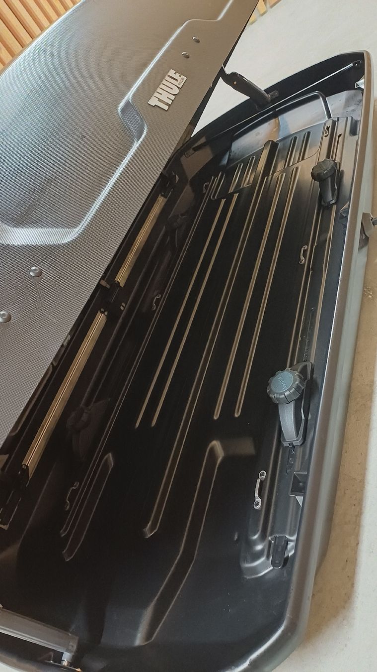 Thule Box da tetto: Thule Dachbox, guter Zustand – Usato da Winterthur venduto da yasmin15 3