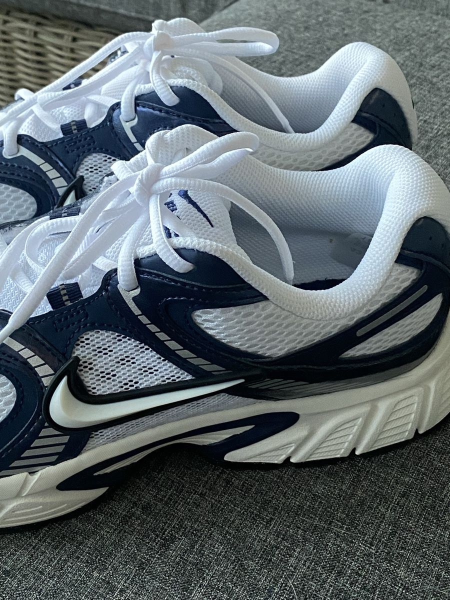 Nike Herrenschuhe: Nike Sneaker – Neu und originalverpackt aus Thun von reb_qd7f 3
