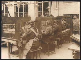 Fotografie 1. WK, Frauen bei der Arbeit 