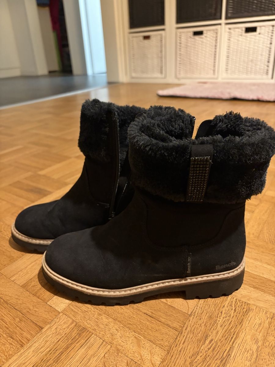 Bench Schuhe für Mädchen: Bench Winter Boots Grosse 35 – Neu (gemäss Beschreibung) aus Zürich von kam_sl2l