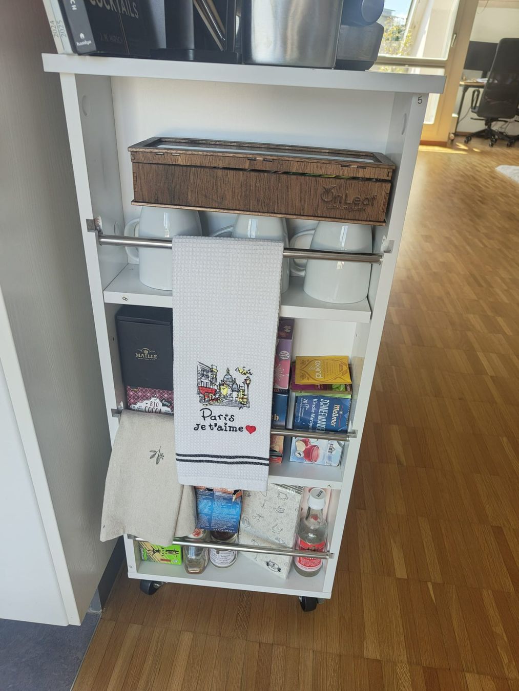 Dessertes: serving trolley – D'occasion à Zürich par vla_78r6 1
