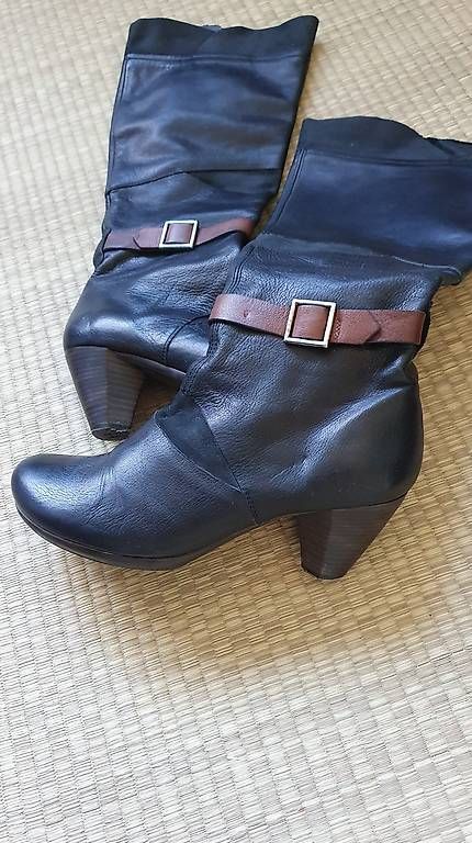 Scarpe da donna: Lederstiefel Gr.39 – Usato da Oberrieden venduto da Taramara