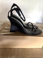 Sandale à talon noir taille 42 neuve