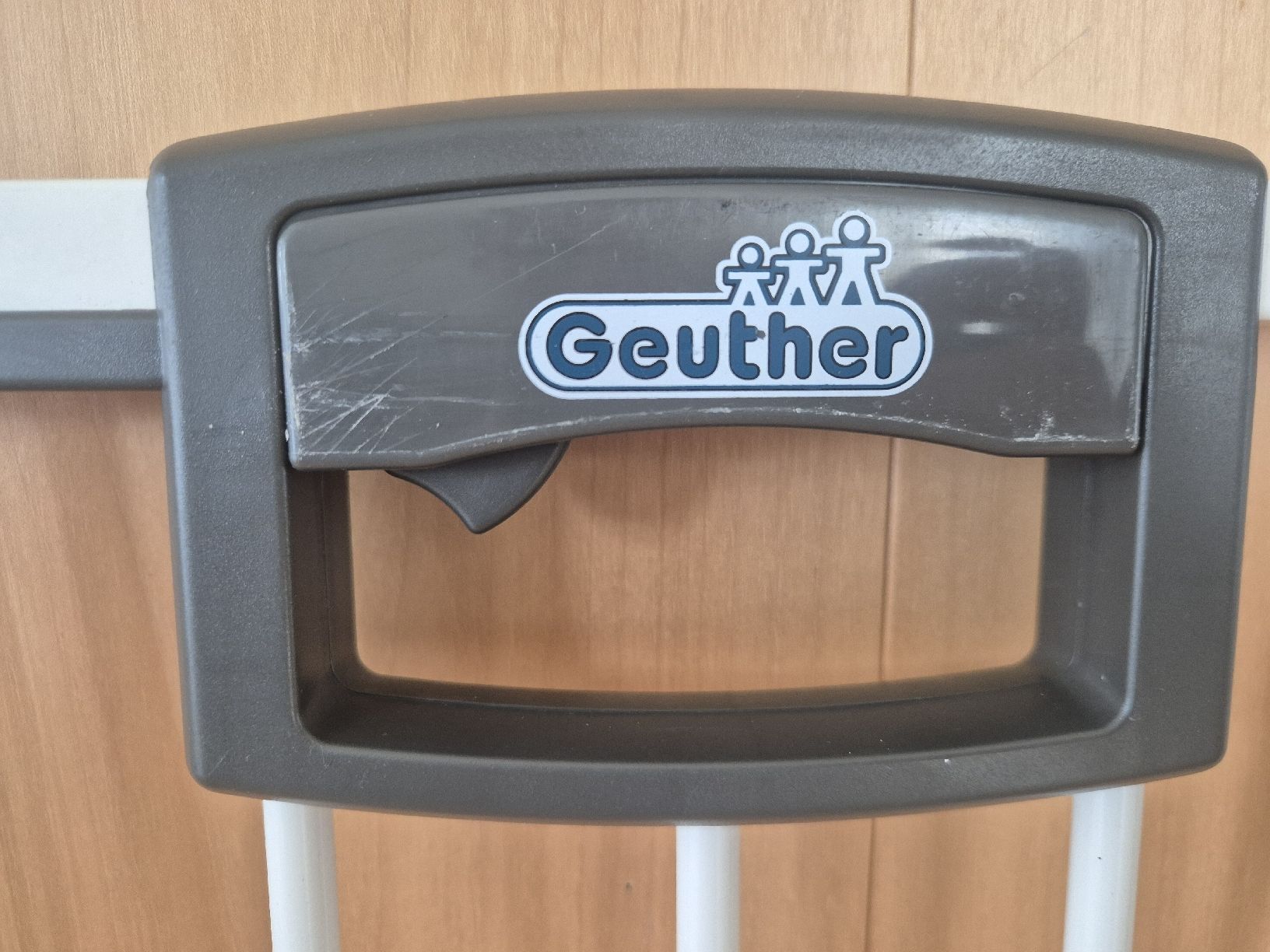 Tutto per la sicurezza: Geuther Easylock Plus Türgitter mit verlängerung ab 1.- – Usato da Rotkreuz venduto da felixbucher01 1