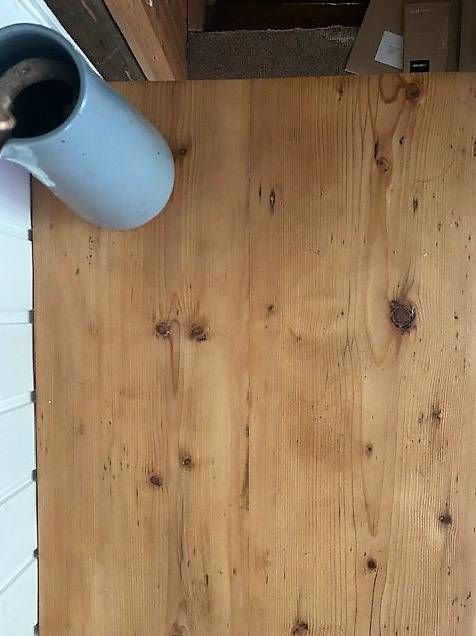 Bureaux: Weichholz Schreibtisch – D'occasion à Zürich par tif_7526 1