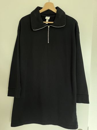 H&M Sweatkleid schwarz mit Reissverschluss Grösse XS
