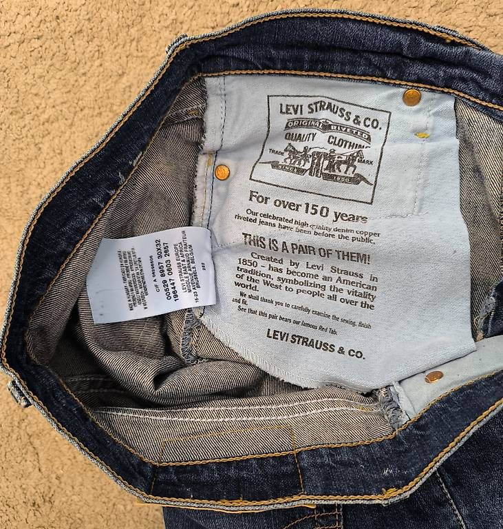 Jeans: Levi's 529 Bootcut Jeans  W30 L32  Blau – D'occasion à Pully par vir_58dk 3