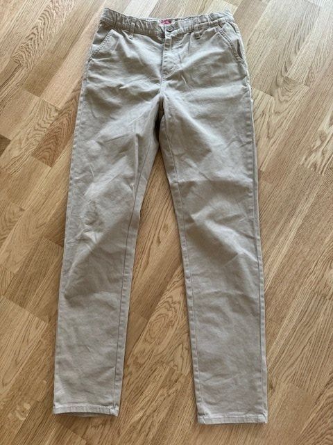 Levi's Pantaloni: Stoffhose Levis Gr.176 – Usato da Wabern venduto da MagdalenaWabern