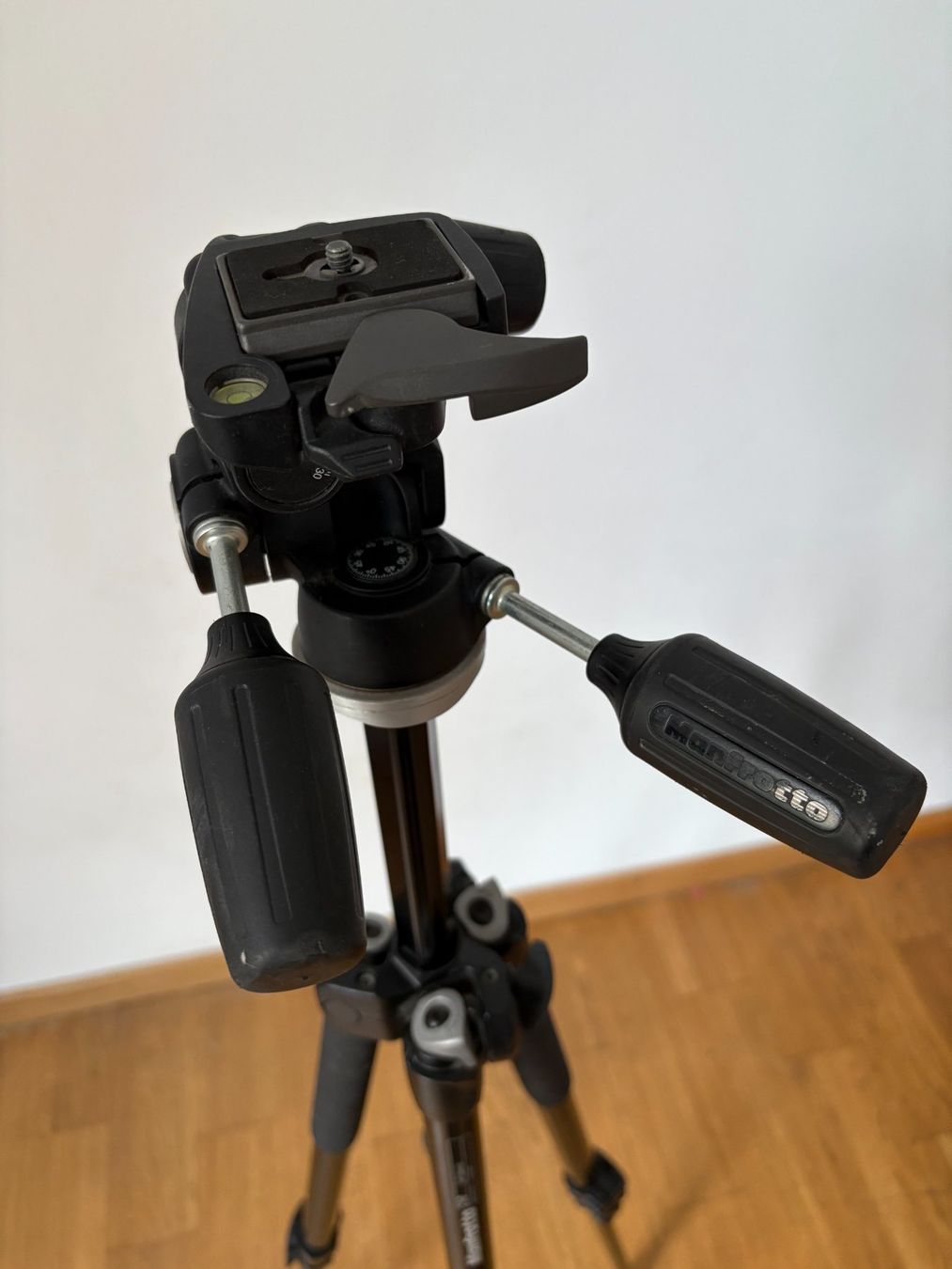 Cavalletti: Treppiede Manfrotto 290 – Usato da Lugano venduto da Ru_Le 2