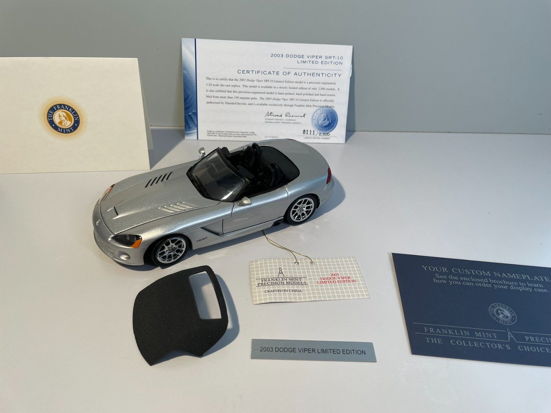 Dodge Modellautos: Franklin Mint limited Edition 2003 Dodge Viper silver 1:24 – Neu und originalverpackt aus Bättwil von Samuel_Wyss