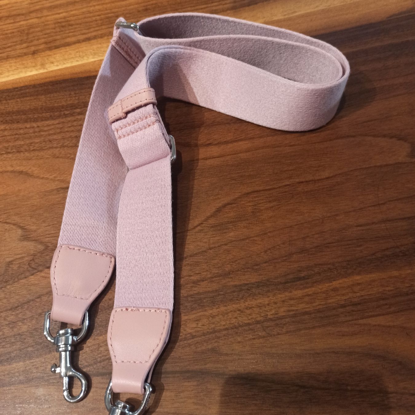 Bree Altro in  Abbigliamento & Accessori: Bree Taschengurt – Nuovo (secondo la descrizione) da Zürich venduto da mikosi