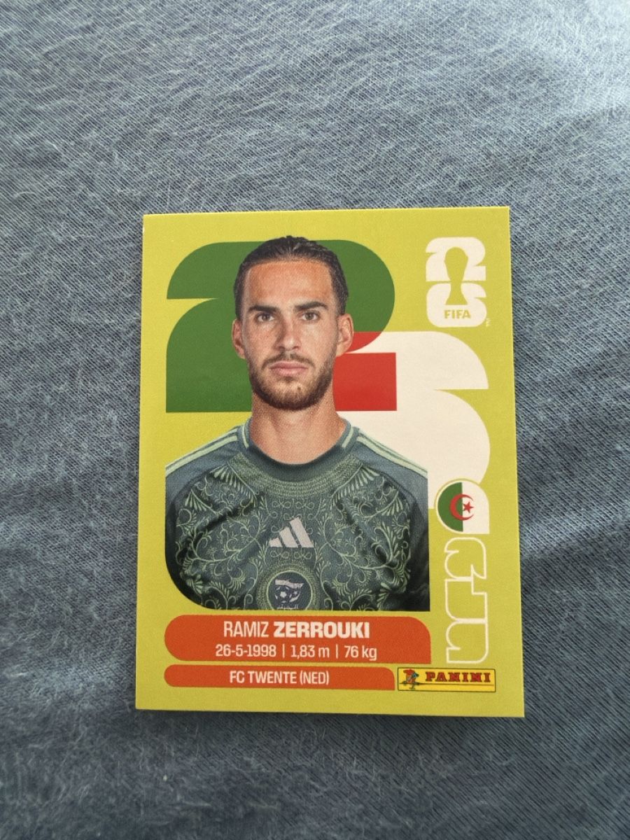Panini Cartes à collectionner: Panini WM Sticker ALG 11 – Neuf avec emballage d'origine à Aarau par Tam6