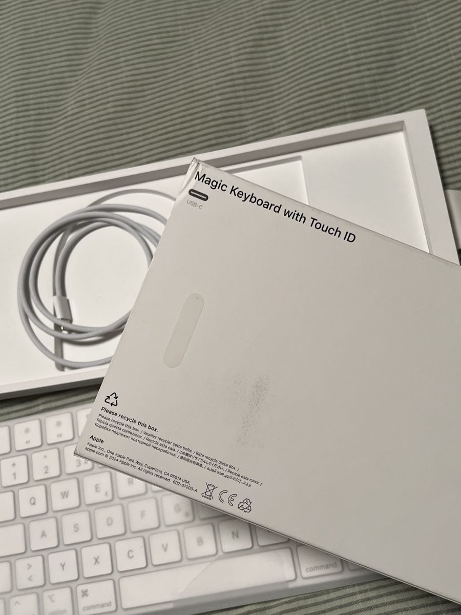 Apple Claviers: Apple Magic Keyboard with Touch ID, USB-C, new – Neuf (Voir description) à Genève par mon_x6bb 2