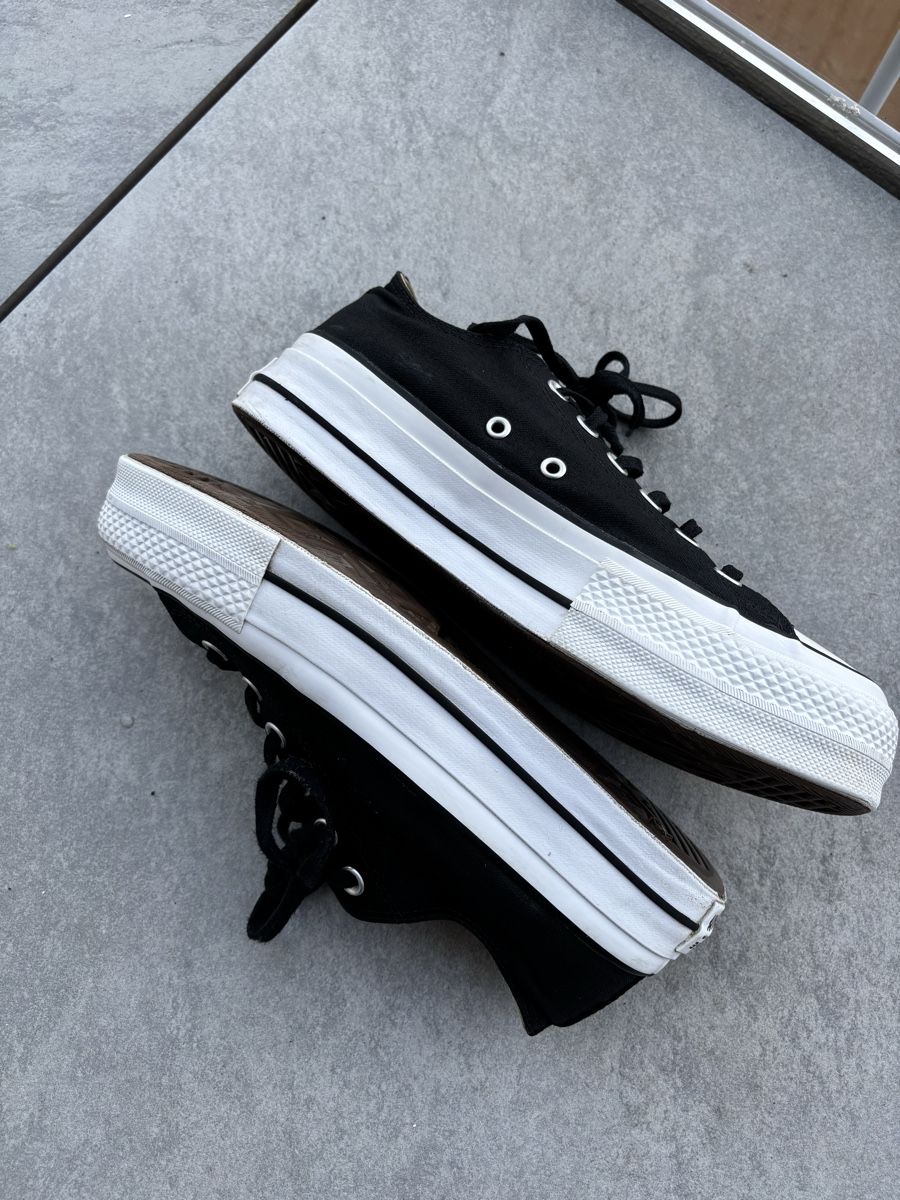 Converse Scarpe da uomo: Schwarzes Chucks Converse Allstar   – Usato da Richterswil venduto da ViviKiKo 1