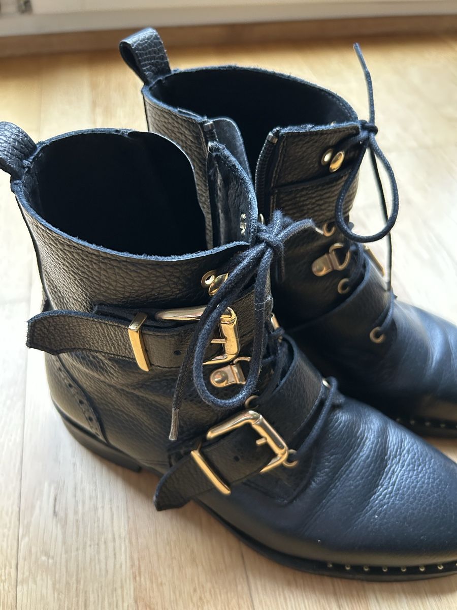 Scarpe da donna: Lederstiefeletten mit Schnallen, Grösse 38, Schwarz – Usato da Basel venduto da MyAn 1