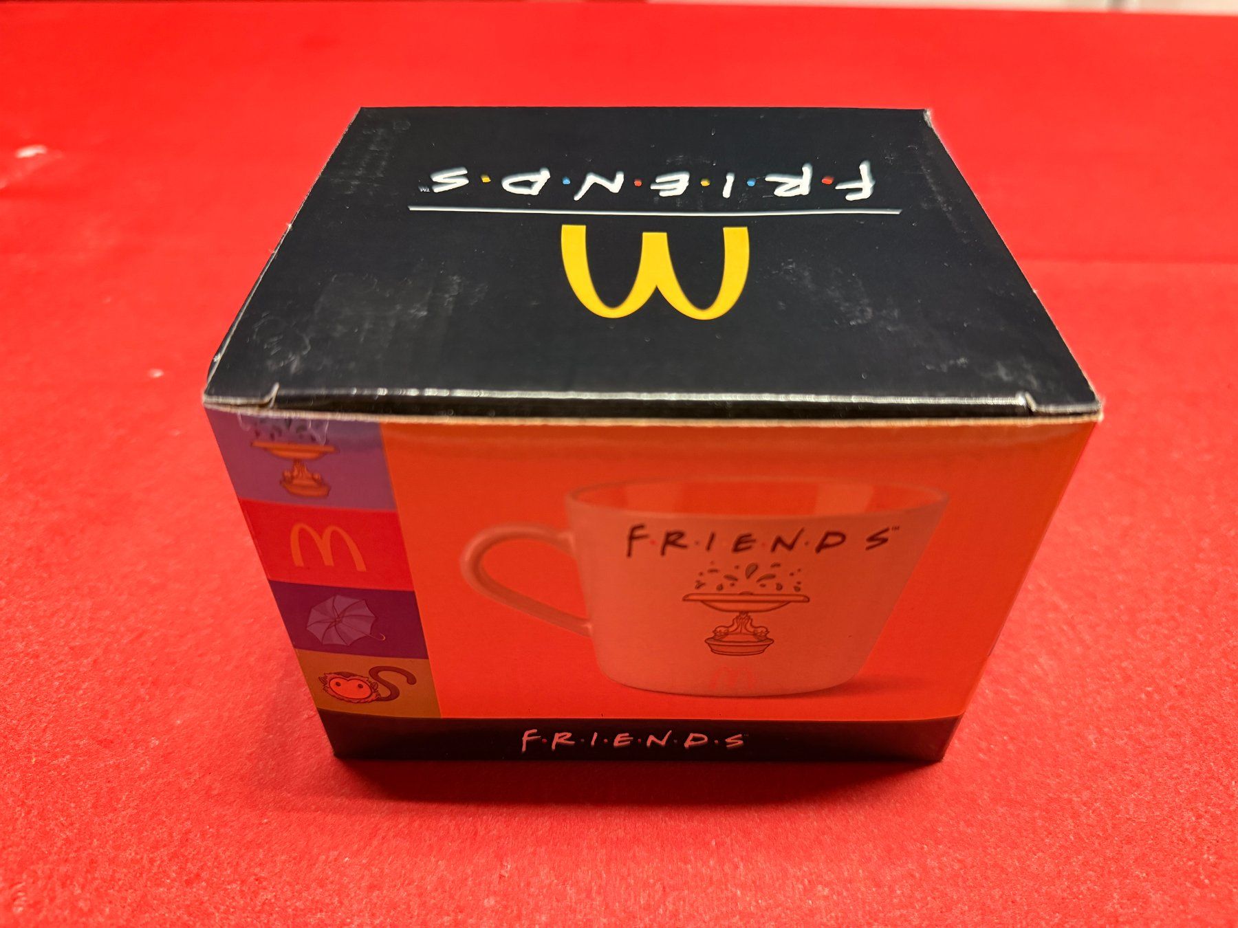 Tassen: Mc Donalds Tasse "Friends" - Brunnen – Neu und originalverpackt aus Muttenz von MrCyde 2
