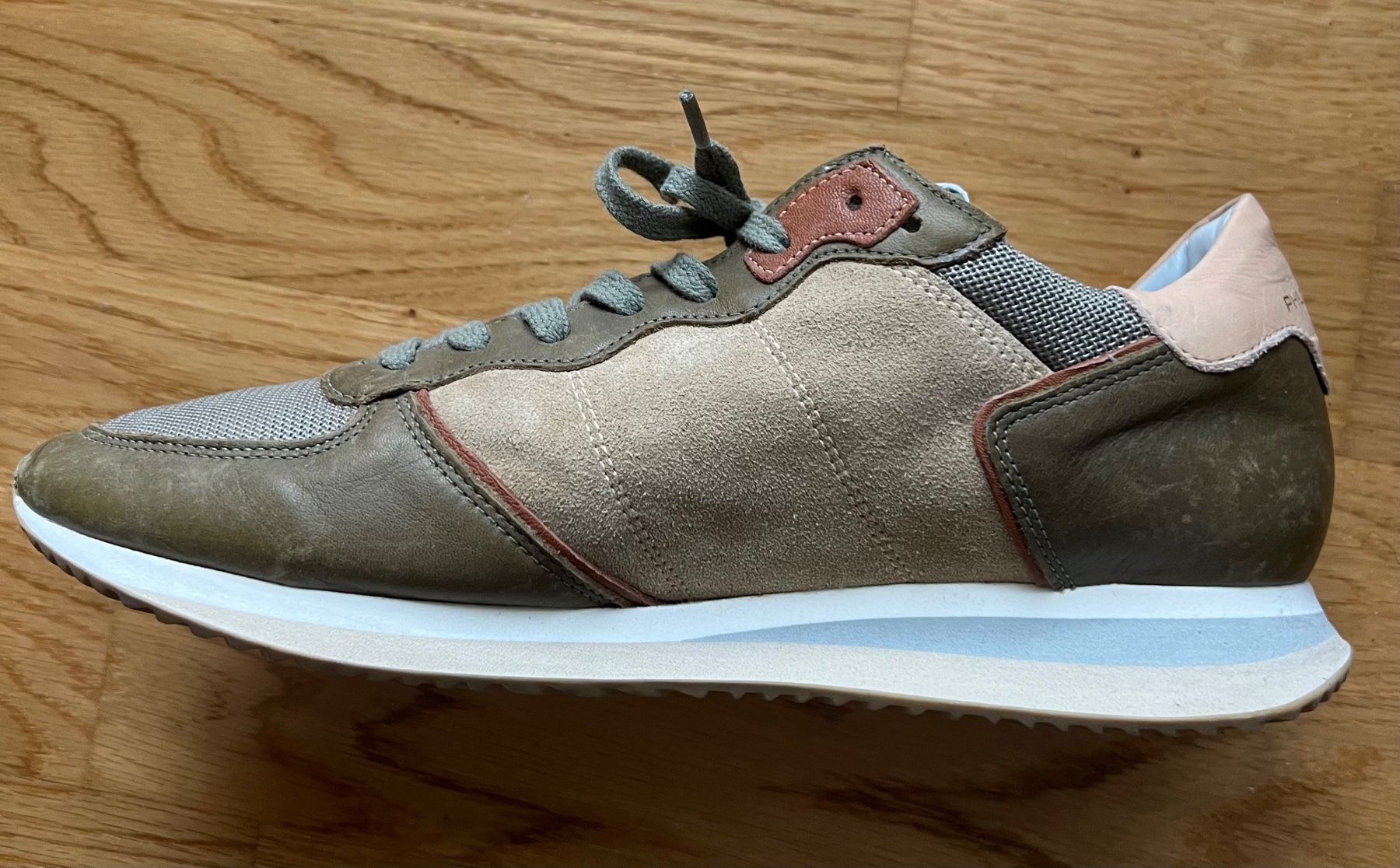 Scarpe da donna: Philippe Model Sneaker, Gr. 42 neu – Nuovo (secondo la descrizione) da Kilchberg ZH venduto da jul_d2j2 2