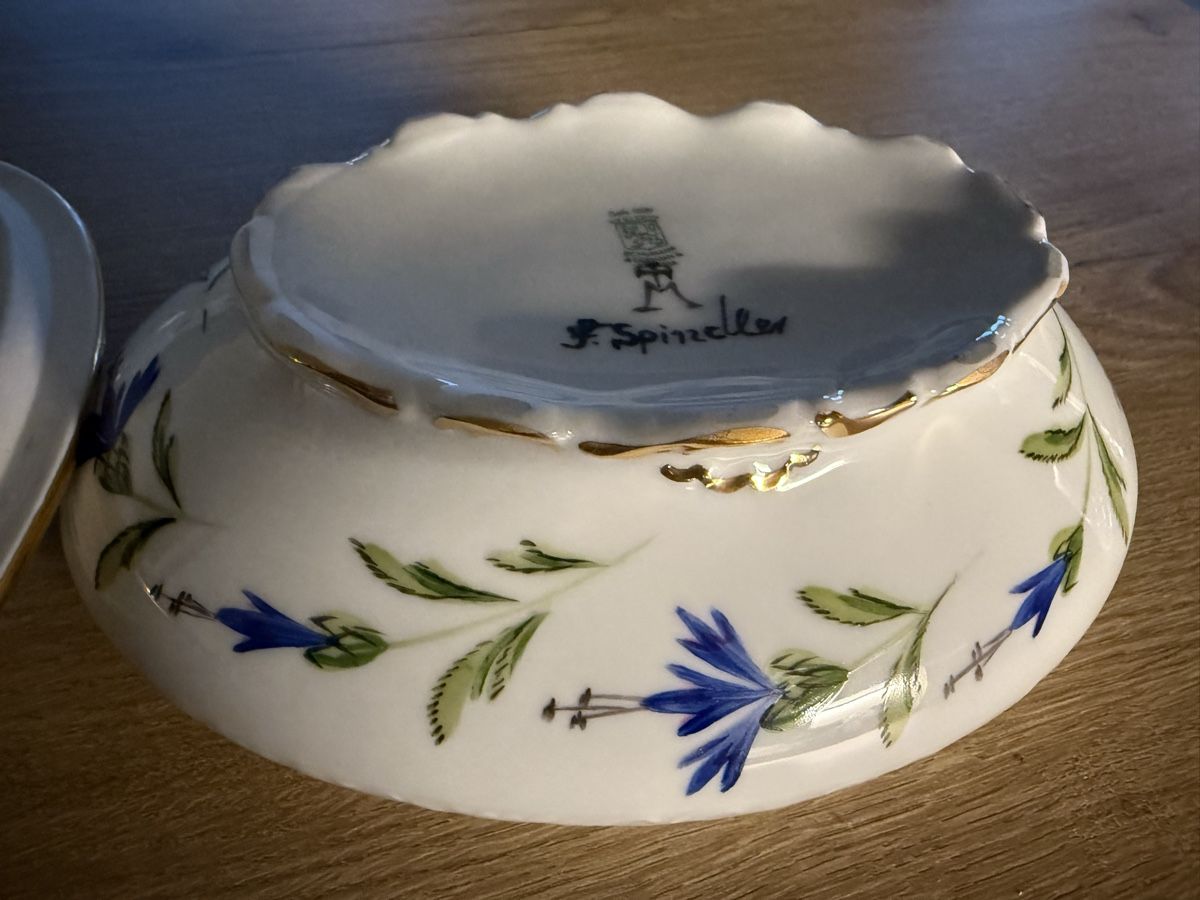 Zuccheriere: Wunderschöne Porzellan Deckeldose / Bonbonniere – Usato da Olten venduto da ale_nb2x 4