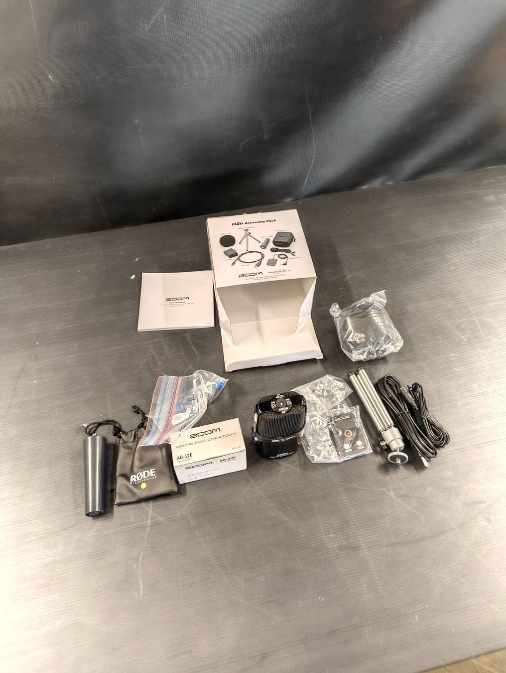 Zoom Registratori: H2n Accessory Pack ZOOM – Usato da Basel venduto da bk_brockibasel