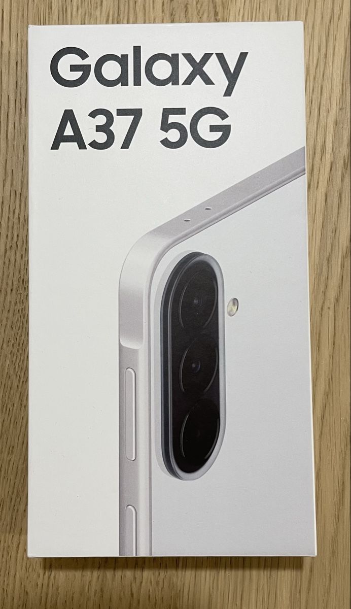 Samsung Telefoni cellulari / Smartphones: Handy Samsung Galaxy A37 5G weiss  – Nuovo e nell'imballaggio originale da Zürich venduto da leo_lgd2