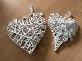 2 Deko Herzen aus Rattan, weiss