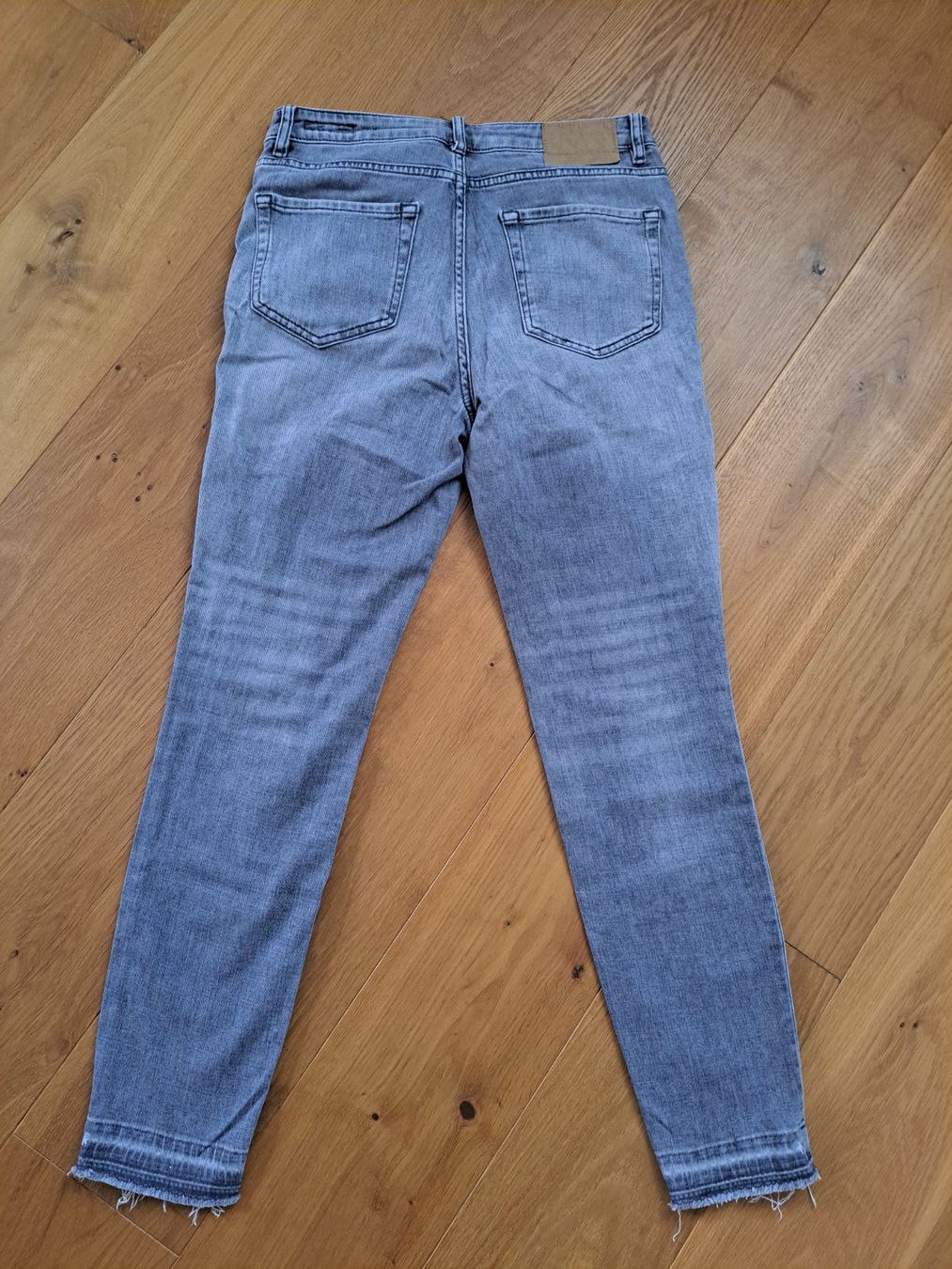 Opus Jeans: Tolle Jeanshose in grau der Marke Opus – Usato da Büren SO venduto da kim_yc8x 1