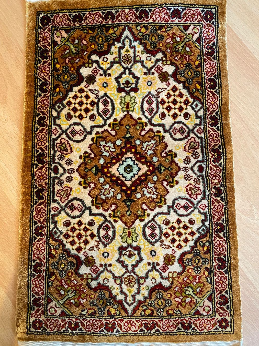 Teppiche: Seidenteppich Kashmir 55x25 – Gebraucht aus Zürich von Simodo 1