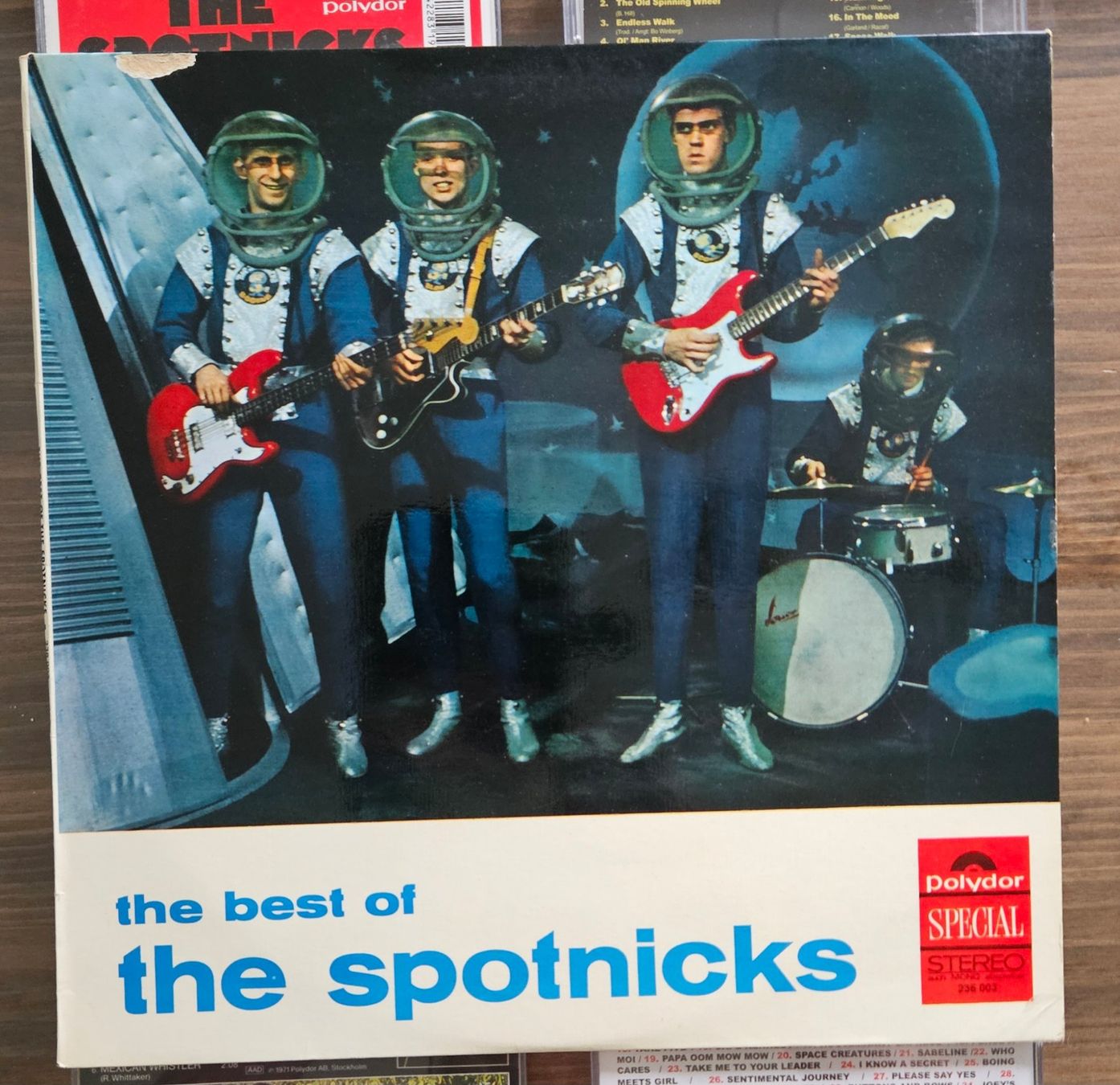 CDs: The Spotnics 5 CD 4 LP top – Gebraucht aus Bern von Airwin 2