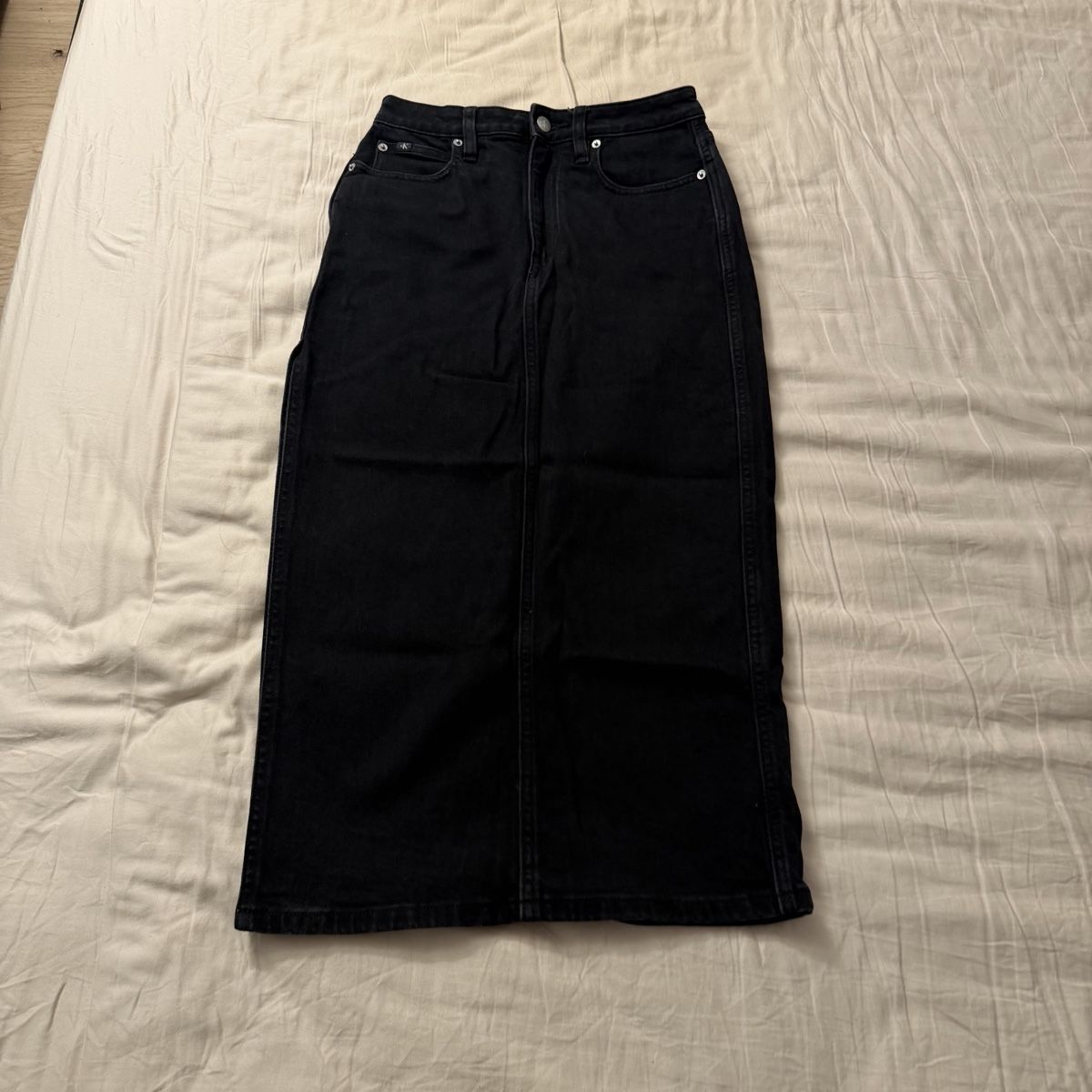 Calvin Klein Gonne: Calvin Klein denim skirt – Usato da Lausanne venduto da its_zl9h