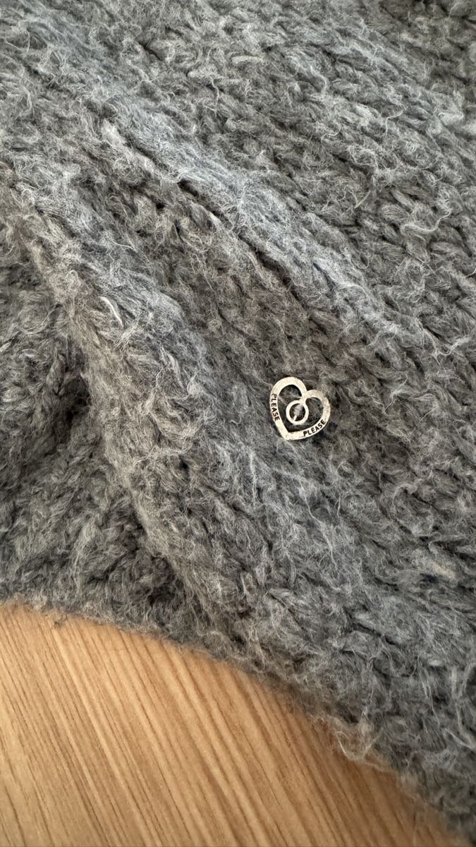 Pullover & Sweatshirts: Spezieller Pullover  – Gebraucht aus Chur von kastp 3