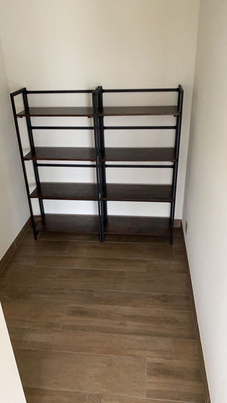 Regale: Etagères – Gebraucht aus Crissier von arn_tfw9