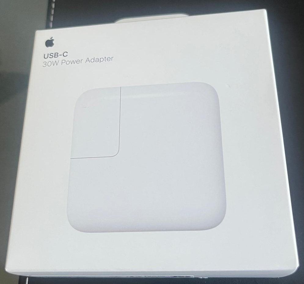 Apple Laufwerke & Adapter: 30W USB‑C Power Adapter – Neu und originalverpackt aus Egnach von planus