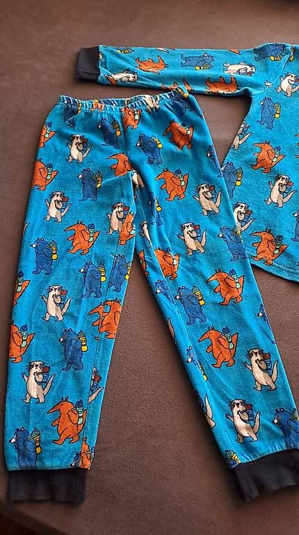 Pigiama & Simili: Pyjama Gr.128 – Usato da Oberrieden venduto da Raja011 1