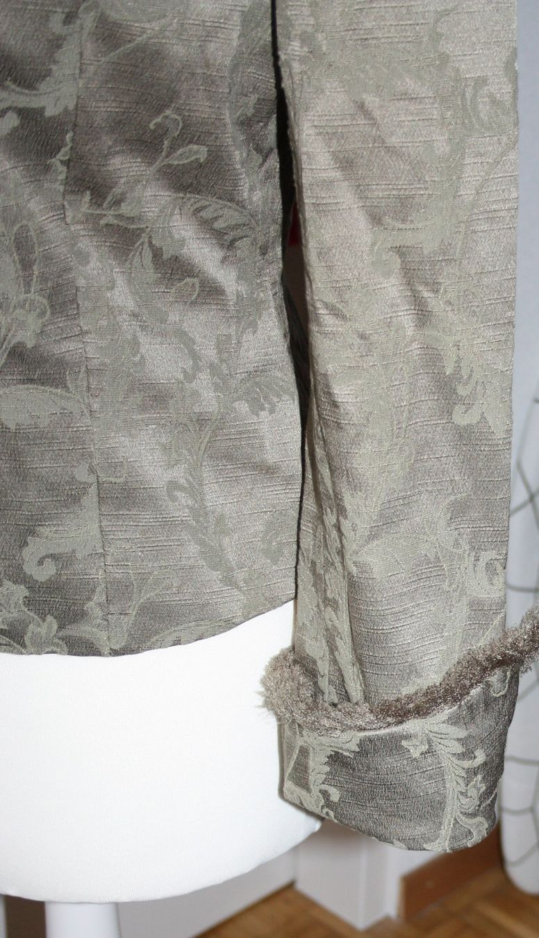 Giacche: Blazer Xanaka Brokatgewebe oliv Gr. 38 – Usato da Flüelen venduto da Diversicum-Textil 5