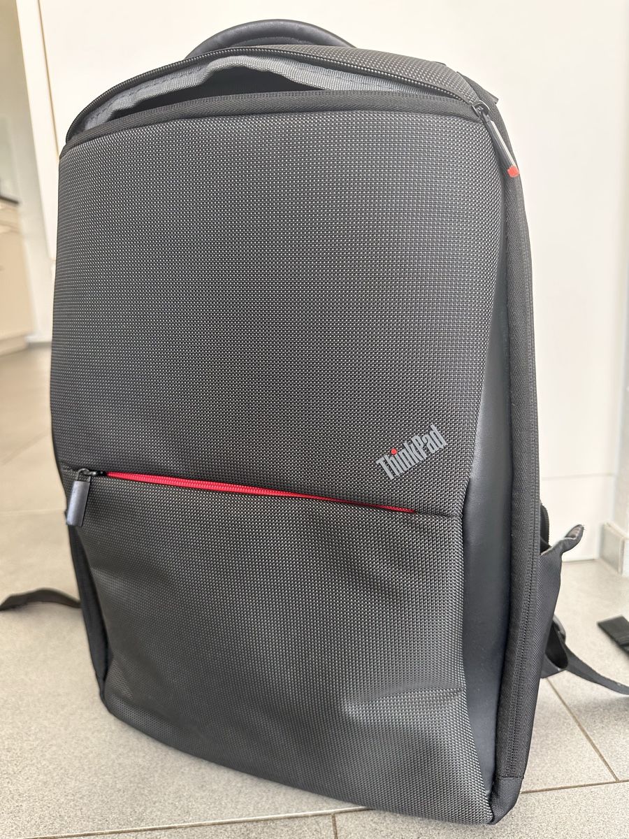 Lenovo Zaini: ThinkPad Professional Rucksack – Nuovo (secondo la descrizione) da Eschenbach SG venduto da mo_lucky