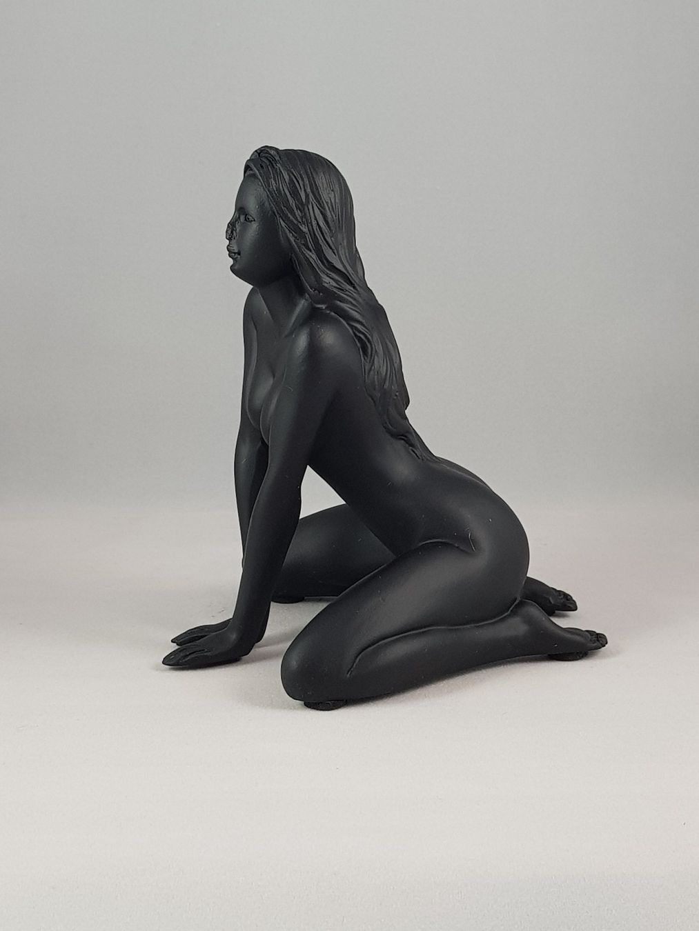 Statuette: Akt Figur MC2147 Women , NEU – Nuovo e nell'imballaggio originale da Hagenbuch ZH venduto da cougar1