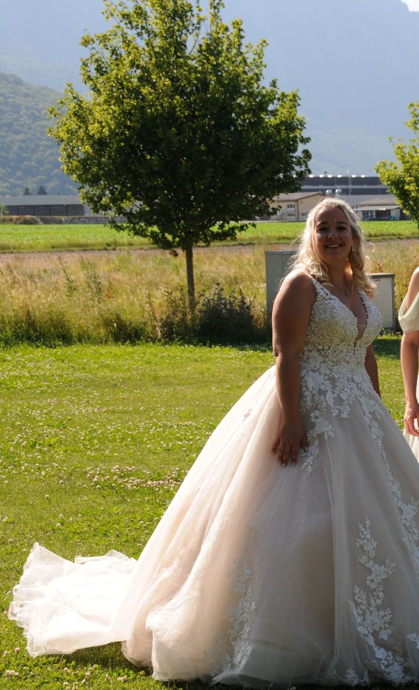 Kleider: Robe de mariée Demetrios 1107, T 44, couleur ivoire. – Neu (gemäss Beschreibung) aus Bex von Tiphaine 5