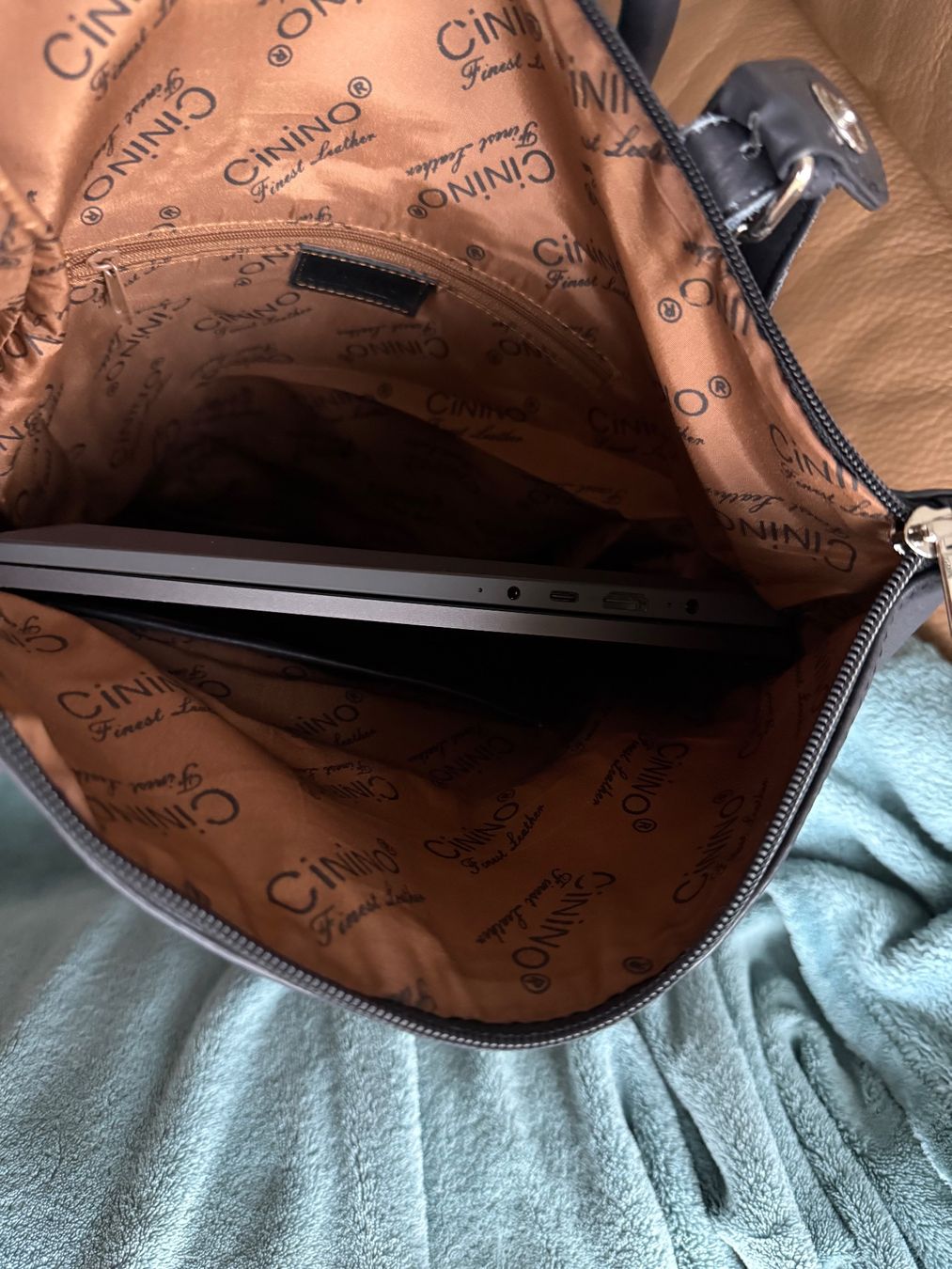 Rucksäcke: Leder Rucksack – Gebraucht aus Buchs ZH von Vanillebaeumli 4