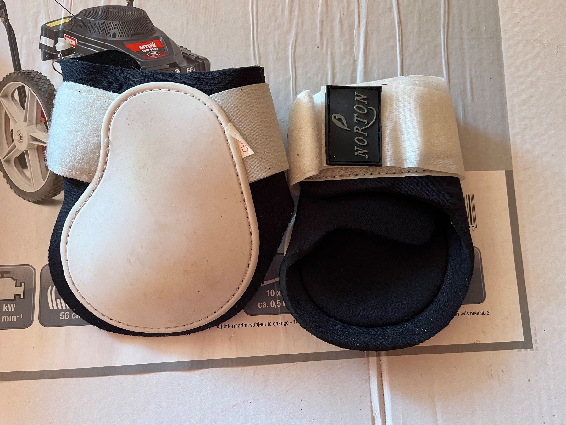Norton Stinchiere & Fasciature: Streifgamaschen Norton – Usato da Oppligen venduto da chicca25 1