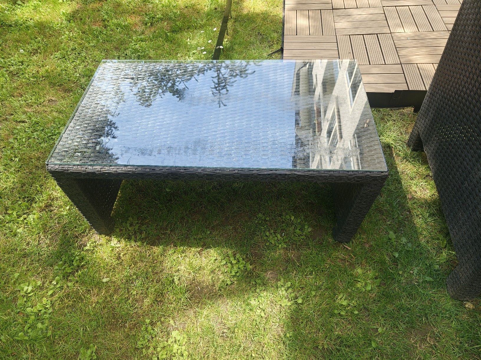 Set di tavolo e panche: Gartenlounge Set, Polyrattan, Tisch mit Glasplatte – Usato da St. Gallen venduto da Eliane_Erni 5