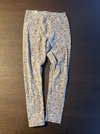 Lila Blümchen Leggings Wheat Gr 104