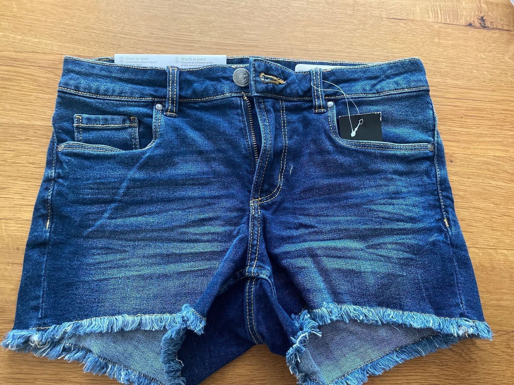 Jeans: Jeans Shorts NEU gr34 – Usato da Selzach venduto da 02nunafizz