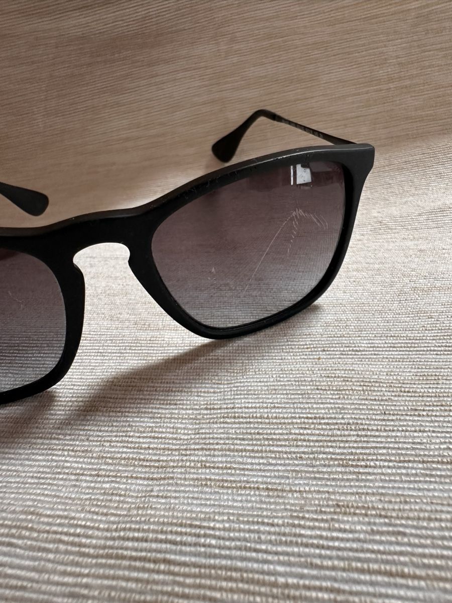 Ray-Ban Lunettes & Verres: Ray-Ban neri – D'occasion à Vezia par MassimoBruschetti 2