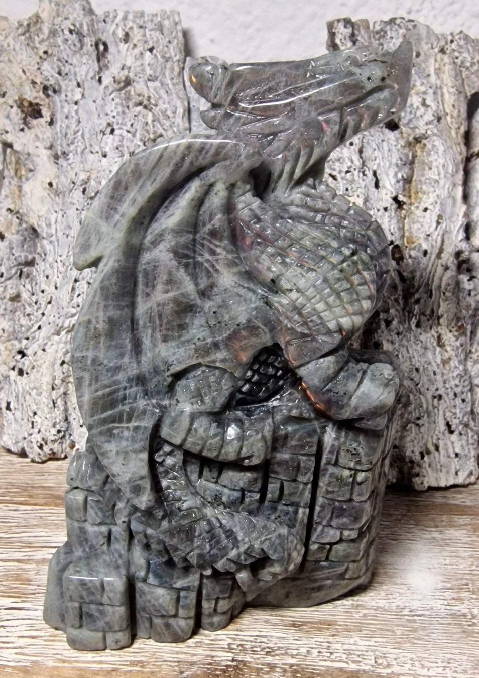 Minerali & Pietre curative: Labradorit Drache 802g – Nuovo (secondo la descrizione) da Matzingen venduto da Shay_Crystalz