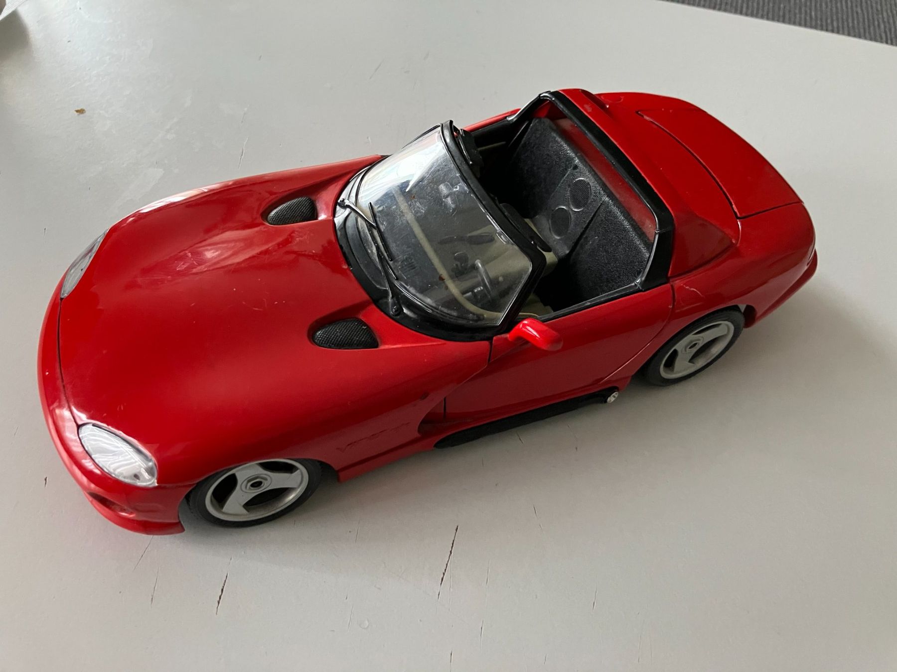 Dodge Voitures modèles: Dodge Viper Modellauto  1 : 18 – D'occasion à Aadorf par heiluz15 1