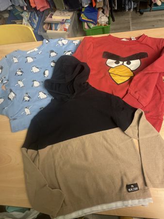 3 H&M Sweatshirts Angry birds Gr.128/134