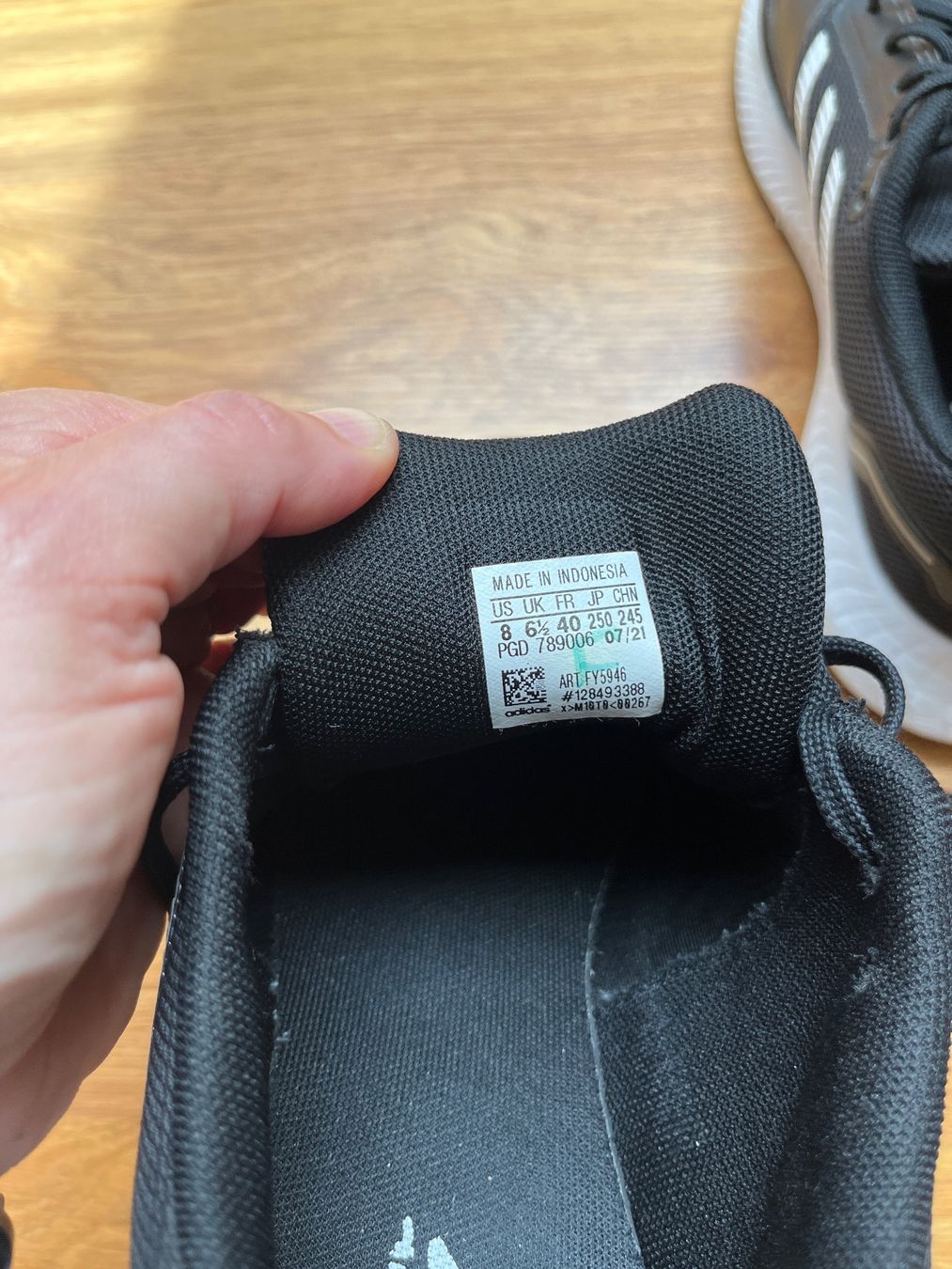 Adidas Herrenschuhe: Adidas taille 40 – Gebraucht aus Genève von fyshbird 4