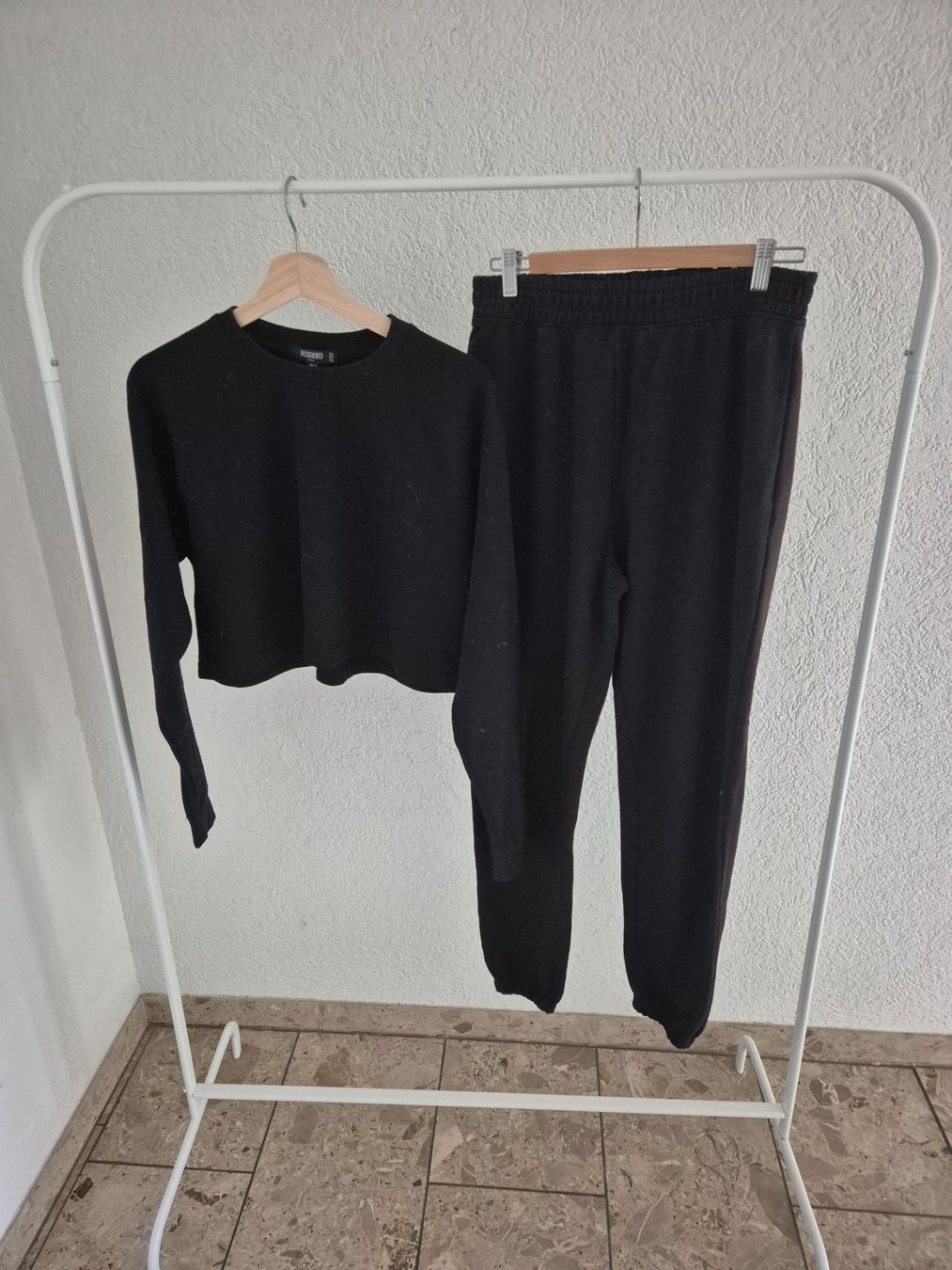 Kleiderpakete & -sets: Sport Suits, Gr S/M – Gebraucht aus Rieden AG von Lapca 2